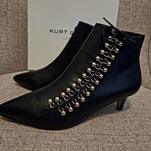 NWT KURT GEIGER BLACK  "RITA" KITTEN HEEL BOOTS